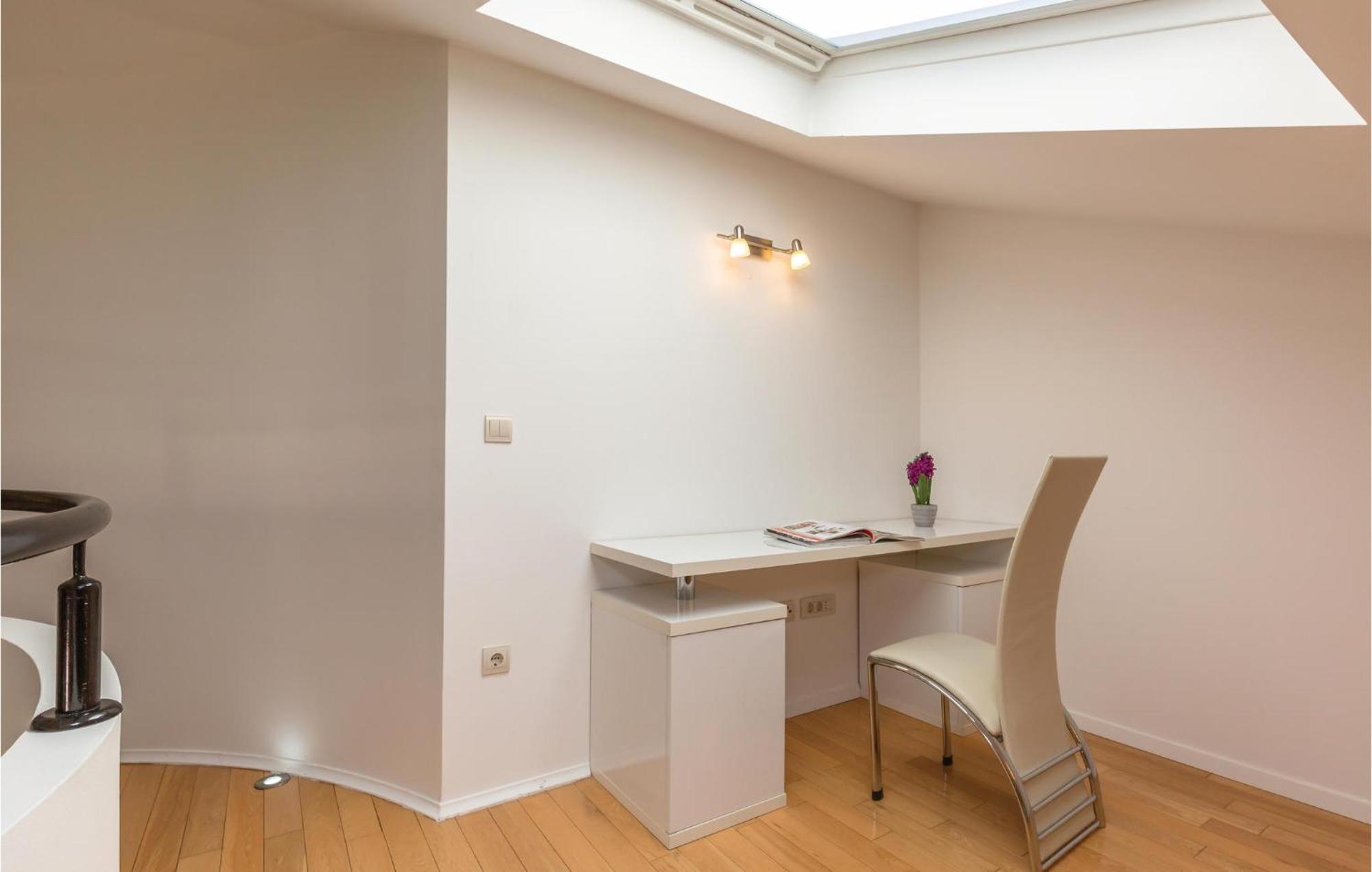 Lovely Apartment In Makarska With Kitchenette Exteriér fotografie