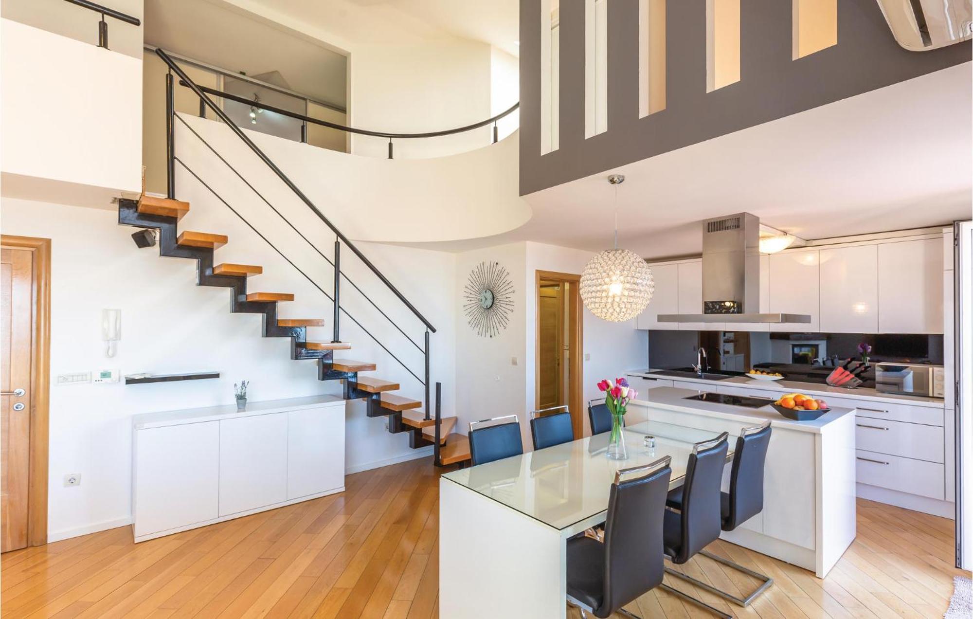 Lovely Apartment In Makarska With Kitchenette Exteriér fotografie